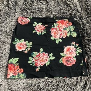 Rose covered mini skirt